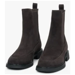 Estro Chelsea Boots*Chelsea Boots med elastisk indsats Brun