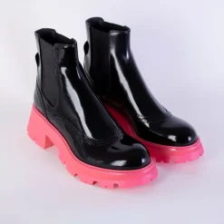 Alexander McQueen Chelsea Boots*Fluo Pink Sole Chelsea Støvler Sort