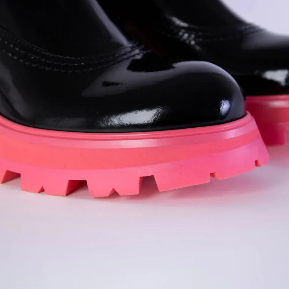 Alexander McQueen Chelsea Boots*Fluo Pink Sole Chelsea Støvler Sort