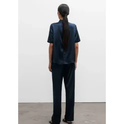 Ahlvar Gallery T-Shirts*Lima silkesatin t-shirt Blå