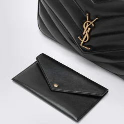 Saint Laurent Skuldertasker*Medium Loulou Taske Sort