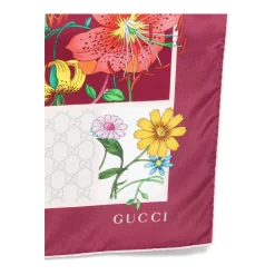 Gucci Tørklæder*Printed Silk Foulard Multifarvet