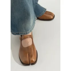 Maison Margiela Ballerina Sko*Sko med cut-out Tabi Brun