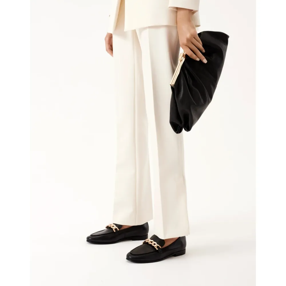 Kazar Loafers*e flade sko dekoreret med en kæde Sort