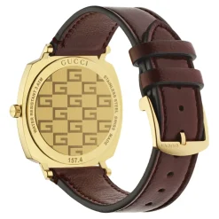 Gucci Ure*YA157411 - Grip t d PVD, 3 vinduer der angiver time, minut & dato, bordeaux læderrem Gul